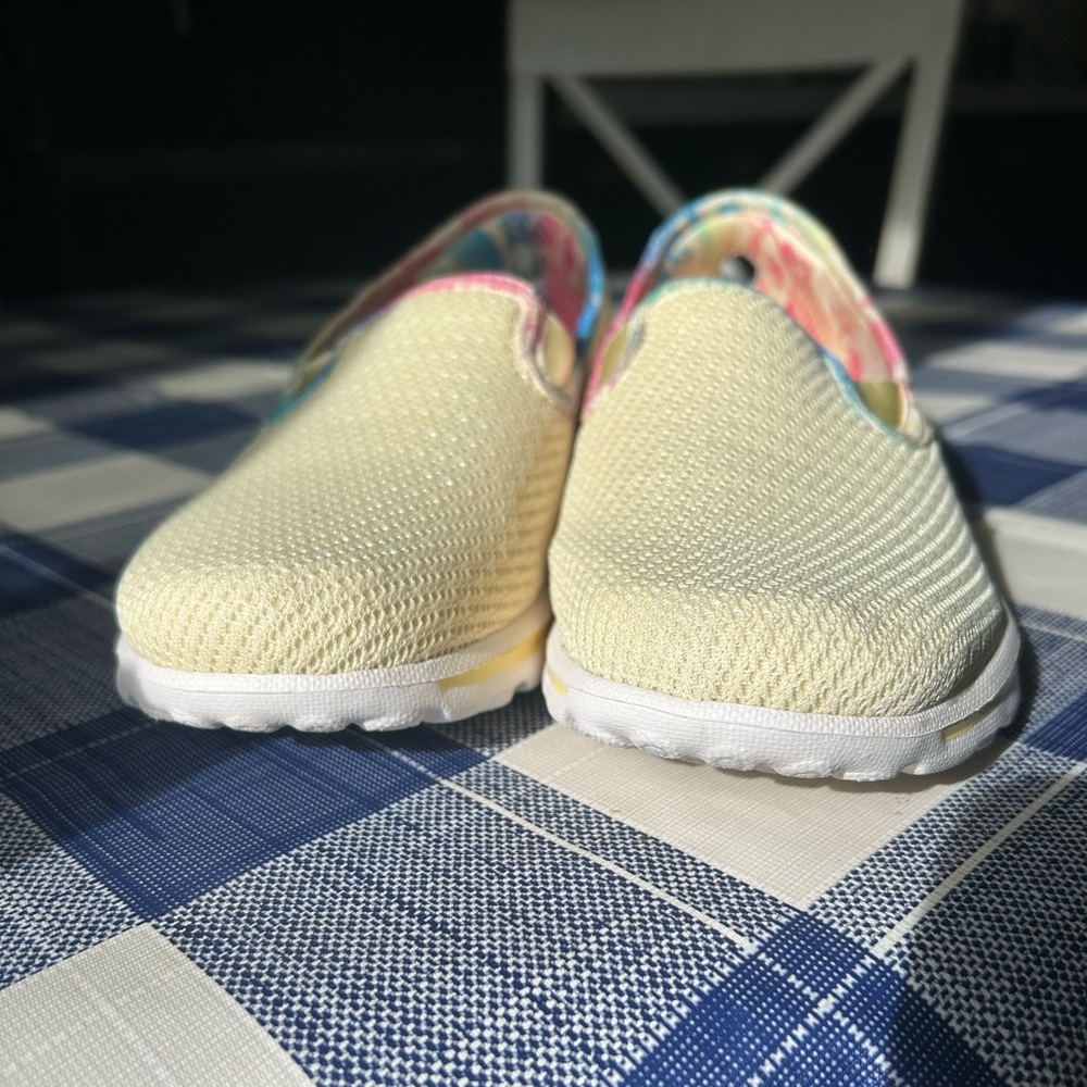 Skechers soft Yellow Slip-On Sneakers. - Picture 6 of 12